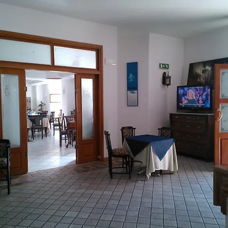 فندق Ristorante Antica Marina نيكوتيرا
