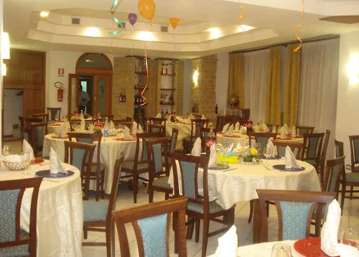 فندق Ristorante Antica Marina نيكوتيرا